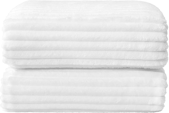 BEDELITE Ribbed Jacquard White Fleece Throw Blanket - Image 6