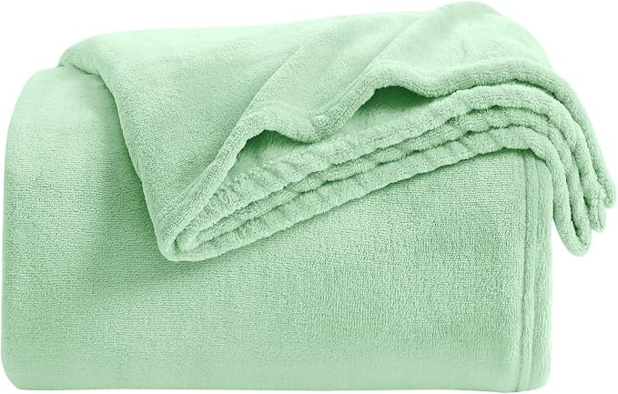 KMUSET Sage Green Fleece Throw Blanket - Image 6