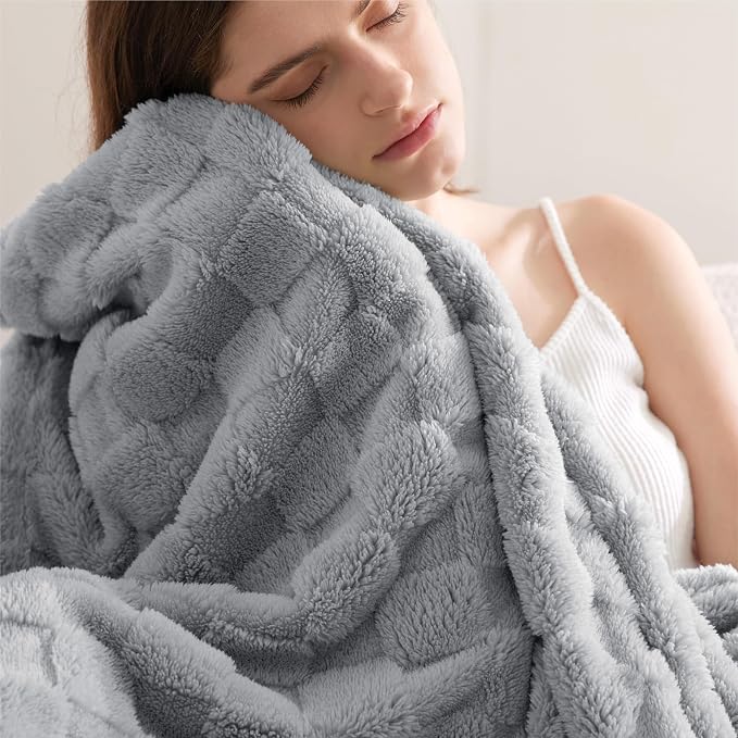 Bedsure GentleSoft Silver Grey Throw Blanket - Image 8