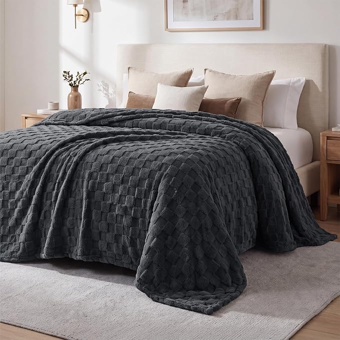 Bedsure GentleSoft Blankets Queen Size - Image 8