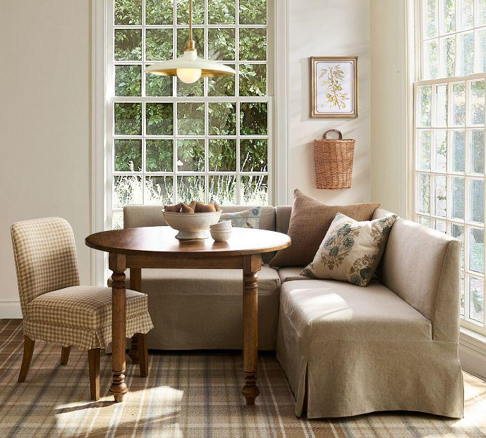 How to Create a Beautiful Breakfast Nook at Home