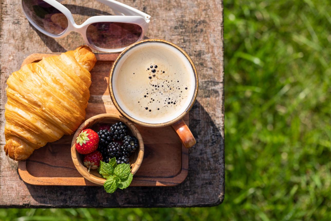 🍵 How to Add a Cozy Tea Corner to Your Home Café