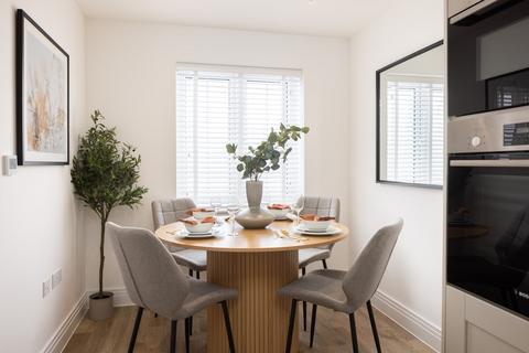 How to Make a Small Dining Space Feel Stylish and Inviting