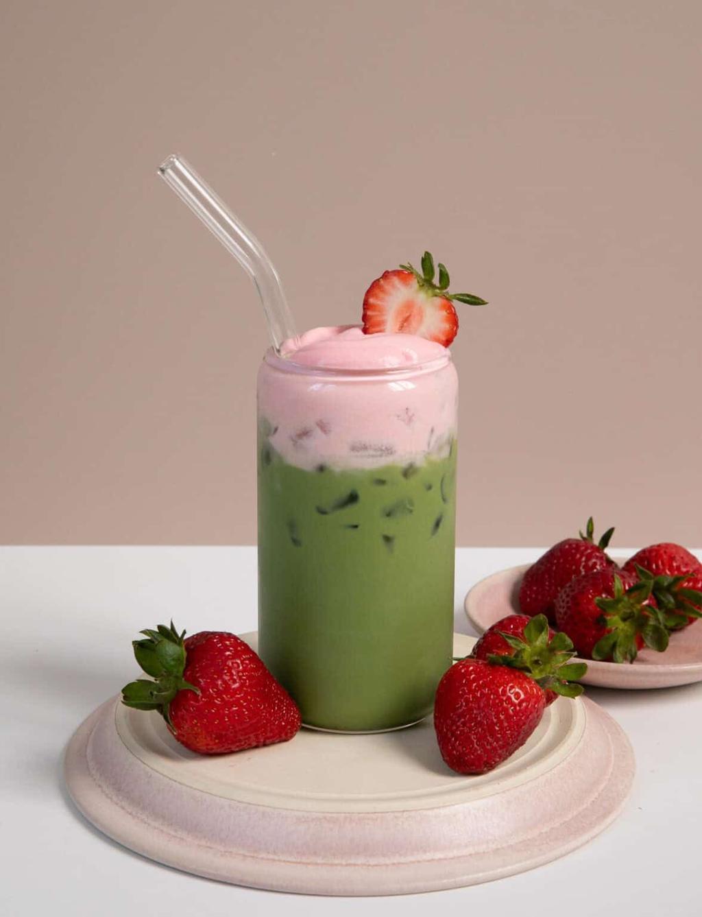 🍓 5 Refreshing Café Drinks to Make Before Summer Ends
