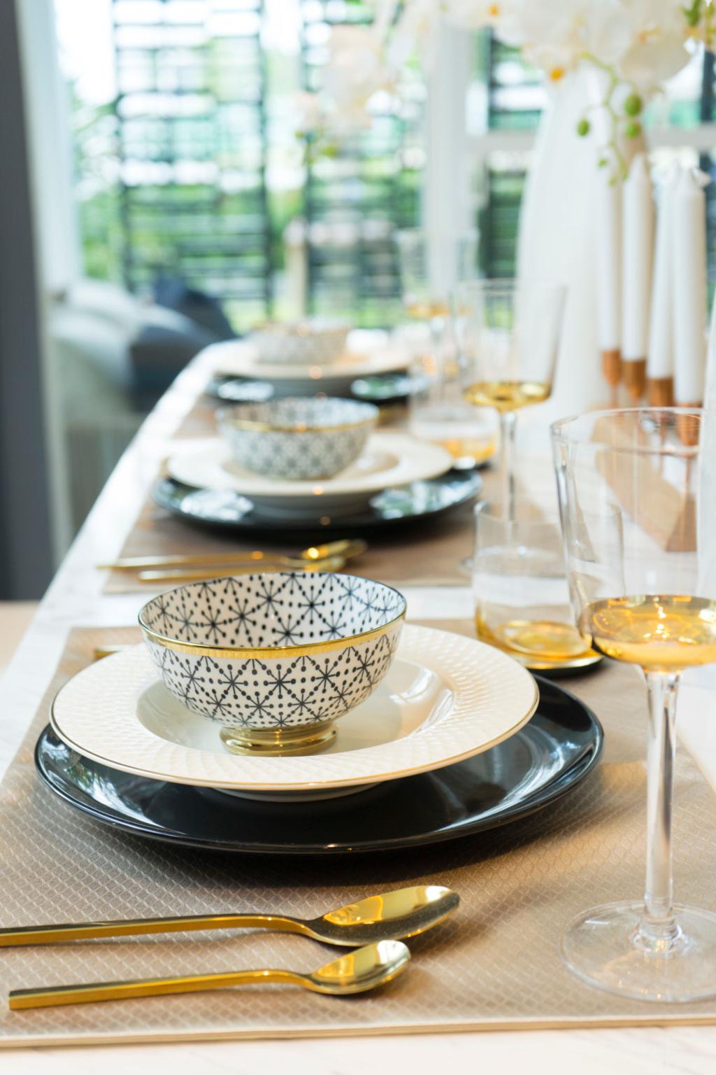 Dinnerware Sets