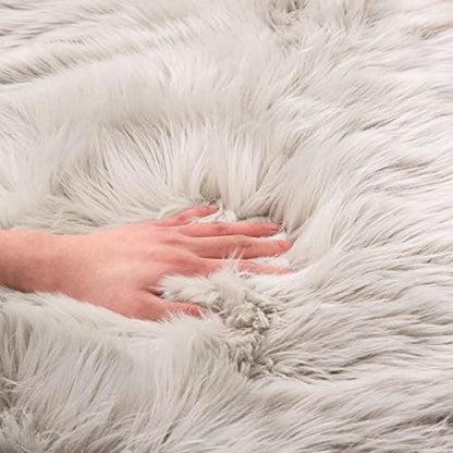 EasyJoy Ultra Soft Fluffy Shaggy Area Rug Faux Fur Rug Chair Cover Seat Pad - Image 5