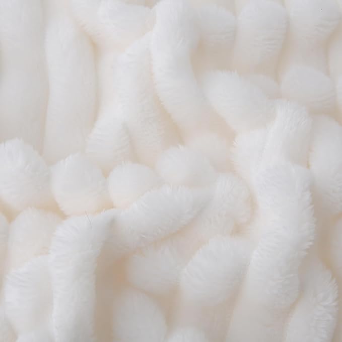Cream White Fleece Throw Blanket 108”×90” - Image 4