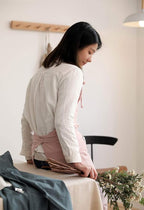 Adjustable Japan Nordic Style Soft Cotton Linen Apron with Four Pockets A Towel