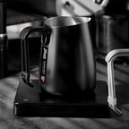 Bincoo Milk Frothing Pitcher,Espresso Milk Frothing Pitcher Stainless Steel 20oz/600ML Coffee Milk Frother Cup with Measurement Lines,Ergonomic Handle for Latte Art & Cappuccino