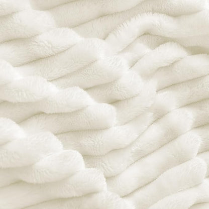 BEDELITE 3D Ribbed Jacquard Cream Full Size Blankes - Image 3
