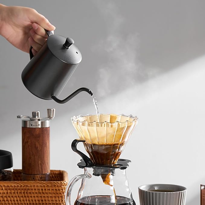Cone Coffee Filters, 200pcs Unbleached Brown Paper, 2-6 Cup, Compatible with Hario V60 02, CHEMEX 3-cup Coffee Maker