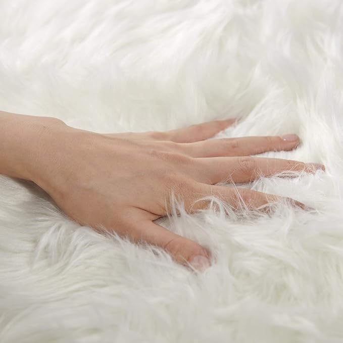 SERISSA 4x6 Fluffy White Faux Fur Area Rug - Image 4