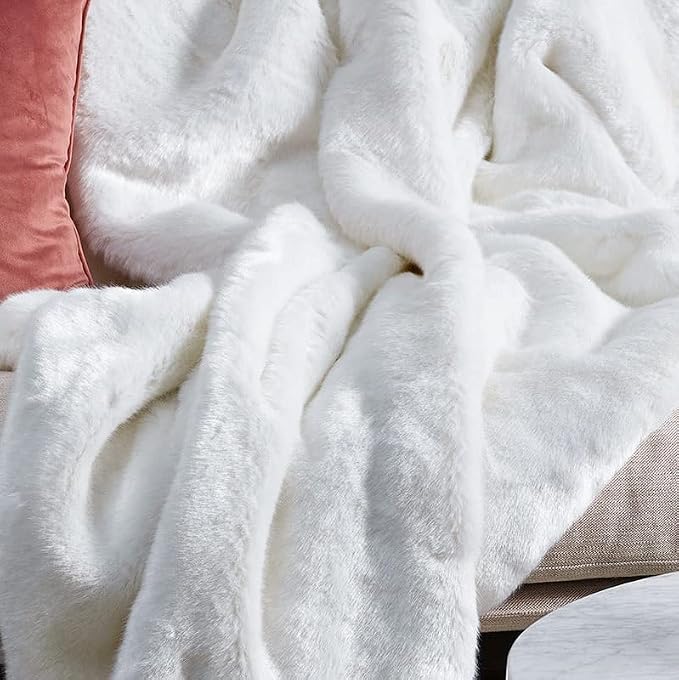 ORINOVA White Washable Faux Fur Area Rug - Image 4