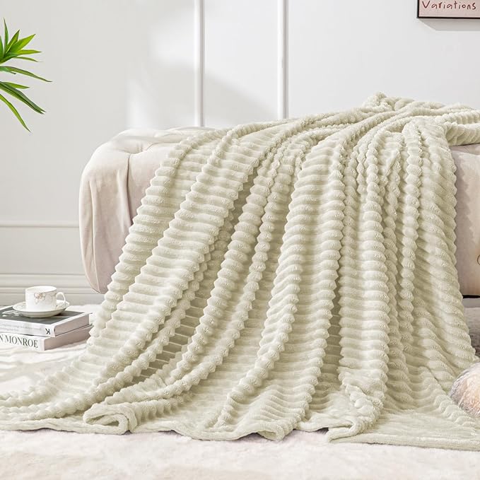 BEDELITE 3D Ribbed Jacquard Beige Fleece Twin Blanket by BEDELITE