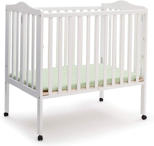 Delta Children Folding Portable Mini Baby Crib by DeltaChildren