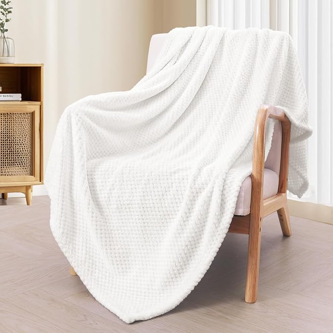 Exclusivo Mezcla Soft Waffle Fleece Bed Blanket King Size, Cozy Flannel - Image 4