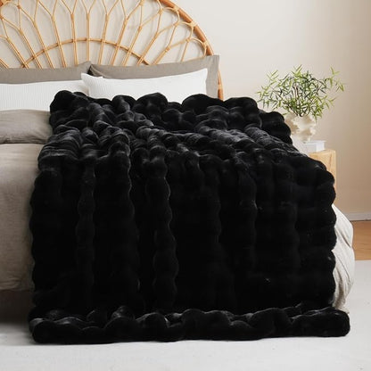 BENVWE Faux Fur Throw Blanket for Couch - Image 5