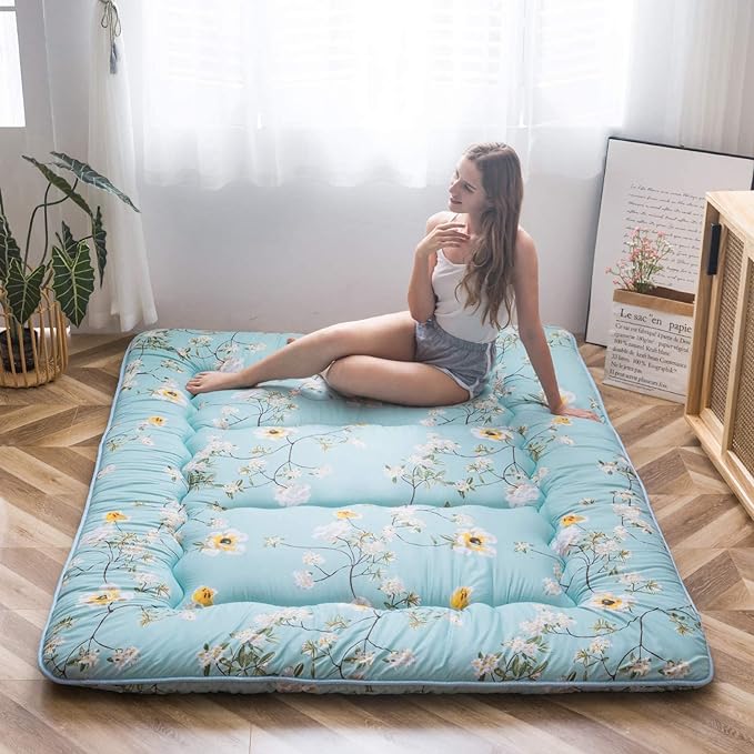 MAXYOYO Rustic Floral Korean Floor Mattress Japanese Futon Mattress, Foldable by MAXYOYO
