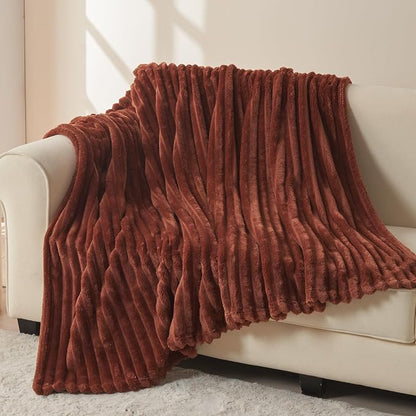 NEWCOSPLAY Fleece Ribbed Cozy Twin Blanket - Image 3