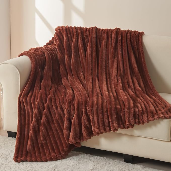NEWCOSPLAY Fleece Ribbed Cozy Throw Blanket - Image 3