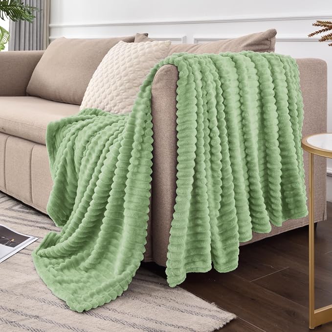 BEDELITE 3D Ribbed Apple Green Fleece Twin Blanket - Image 8