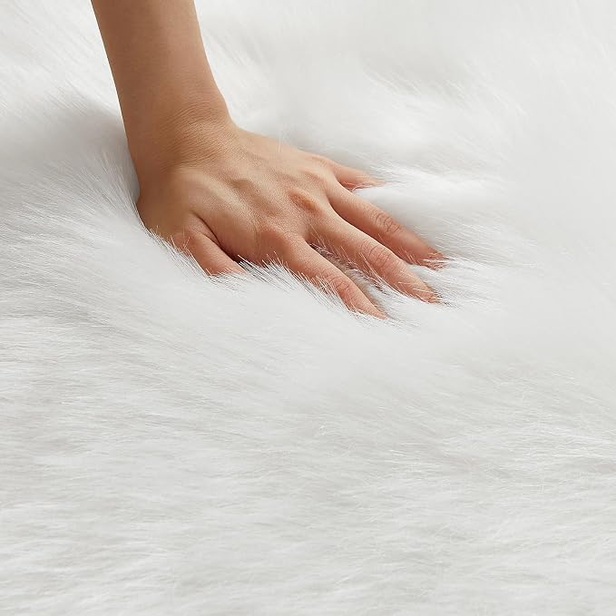 AMTOVO Faux Fur Rug, Fluffy Sheepskin Rug, Fuzzy Ultra Soft 2 x 3 ft Shag Rugs - Image 7