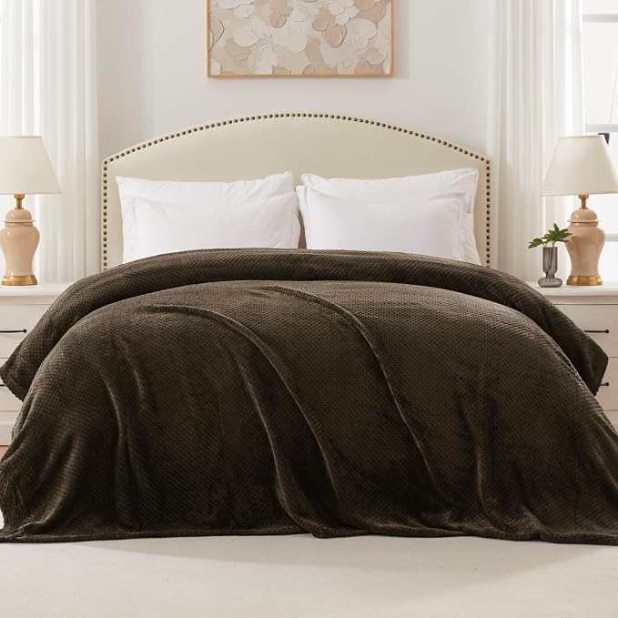 Exclusivo Mezcla Soft Waffle Fleece Bed Blanket Twin Size, Coffee | Lightweight - Image 3