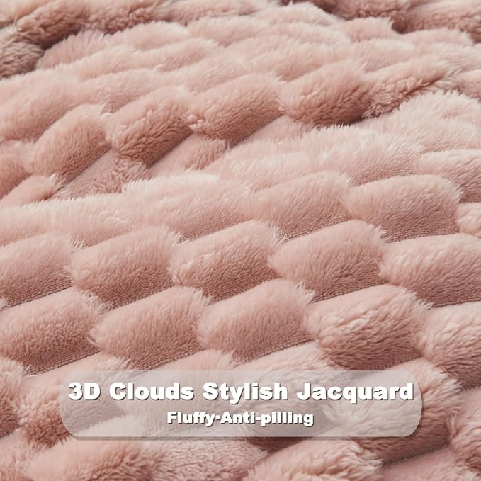 NEWCOSPLAY Fleece Clouds Cozy King Blanket - Image 5