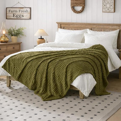 Green Throw Blanket - Image 3