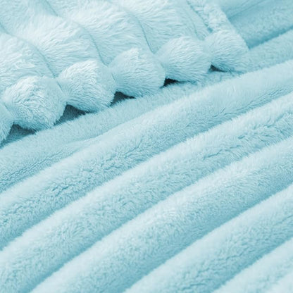 Exclusivo Mezcla Striped Fleece Throw Blanket - Image 4