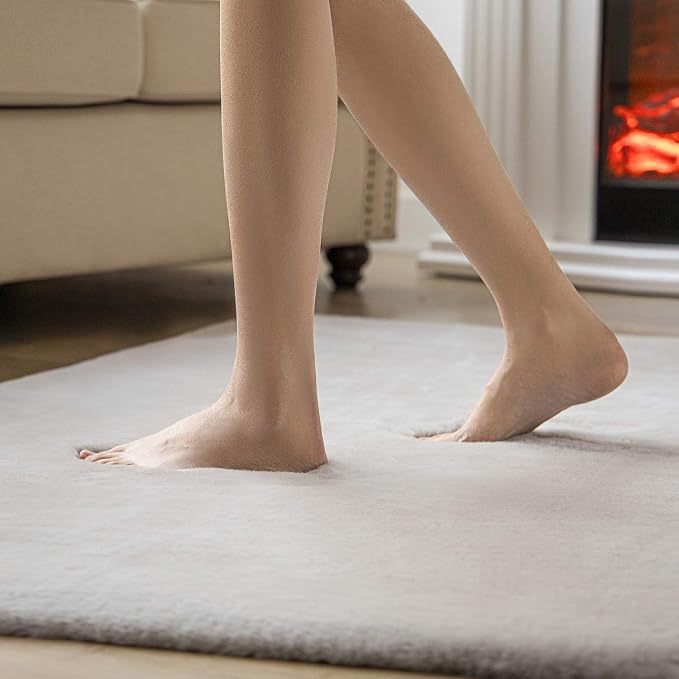 Ashler Faux Fur Rug, Ultra Soft Faux Rabbit Fur, 4 x 6 Feet Rectangle, Machine - Image 6