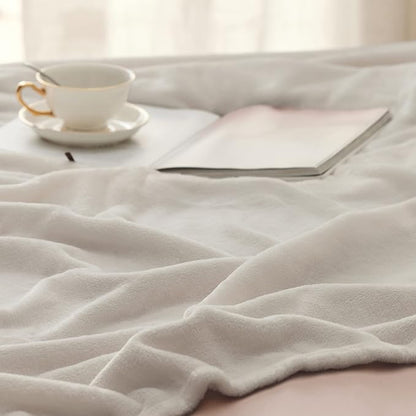 Bedsure GentleSoft Fleece Blanket King Size Linen - Image 5