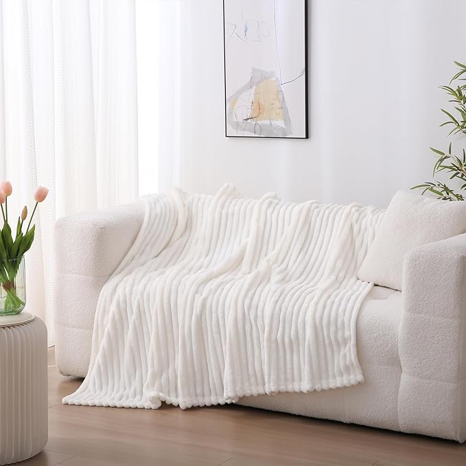 Cream White Fleece Throw Blanket 50”×60” - Image 2
