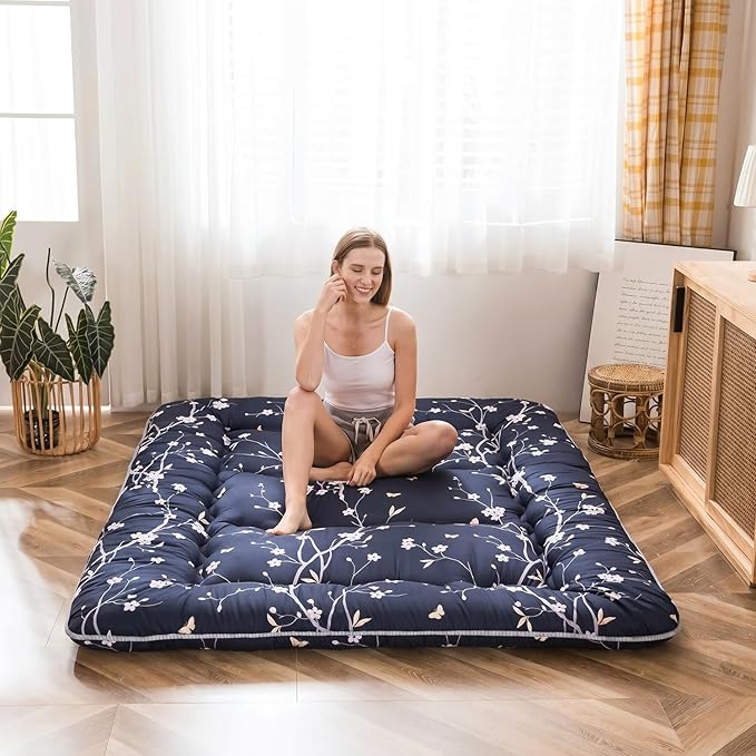 MAXYOYO Navy Floral Printed Japanese Floor Mattress Rustic Style Futon Mattress by MAXYOYO