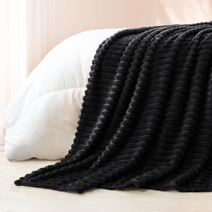 Exclusivo Mezcla Striped Twin Size Fleece Blanket - Image 6