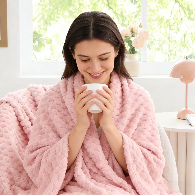 BEDELITE Pink Large Throw Blanket - Image 4
