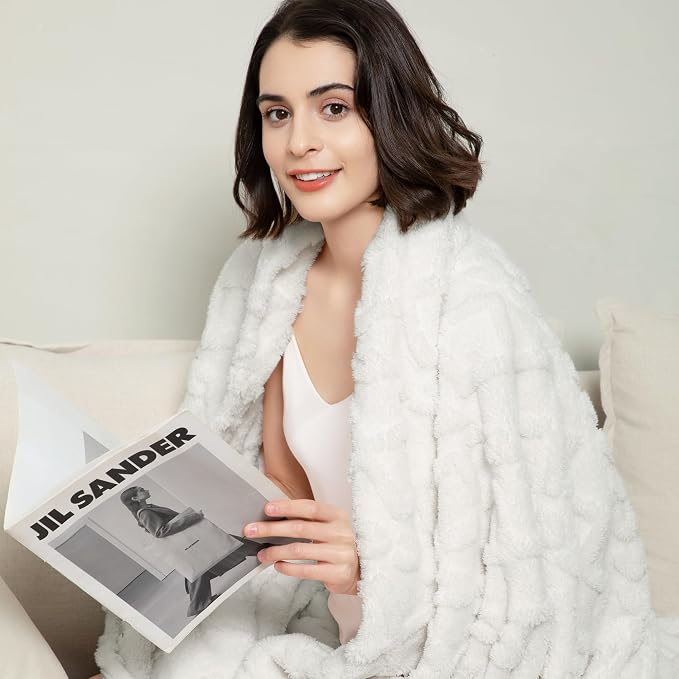 Aganear Fleece Throw Blanket for Bed Couch 90"x108" White | Lightweight Fuzzy - Image 2