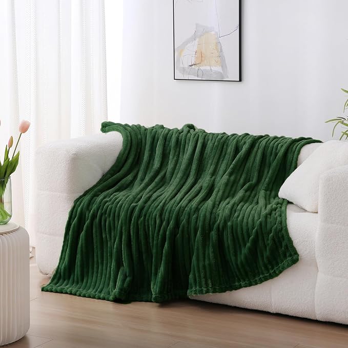 Green Fleece Throw Blanket 60”×80” - Image 2