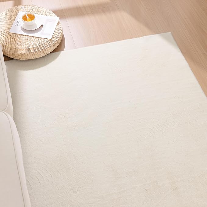 SHACOS Ultra Soft 6x9 Faux Rabbit Fur Area Rugs - Image 5