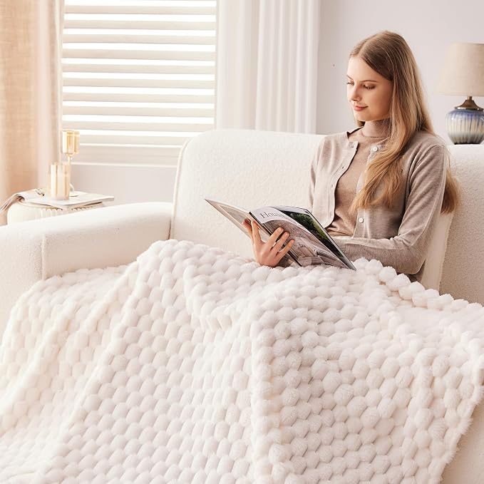 NEWCOSPLAY Fleece Clouds Cozy Throw Blanket - Image 5