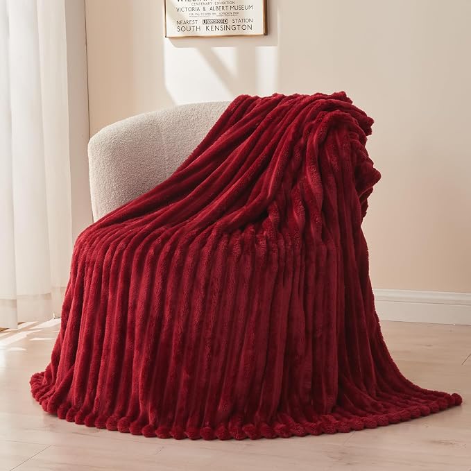NEWCOSPLAY Fleece Ribbed Cozy Queen Blanket - Image 9