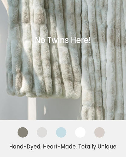 Ultra Soft Cozy Faux Fur Throw Blanket, Fuzzy Plush Thick Bubble Blanket - Image 5