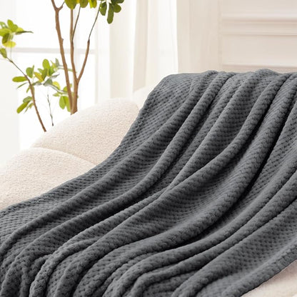 Exclusivo Mezcla Large Waffle Fleece Throw Blanket - Image 4
