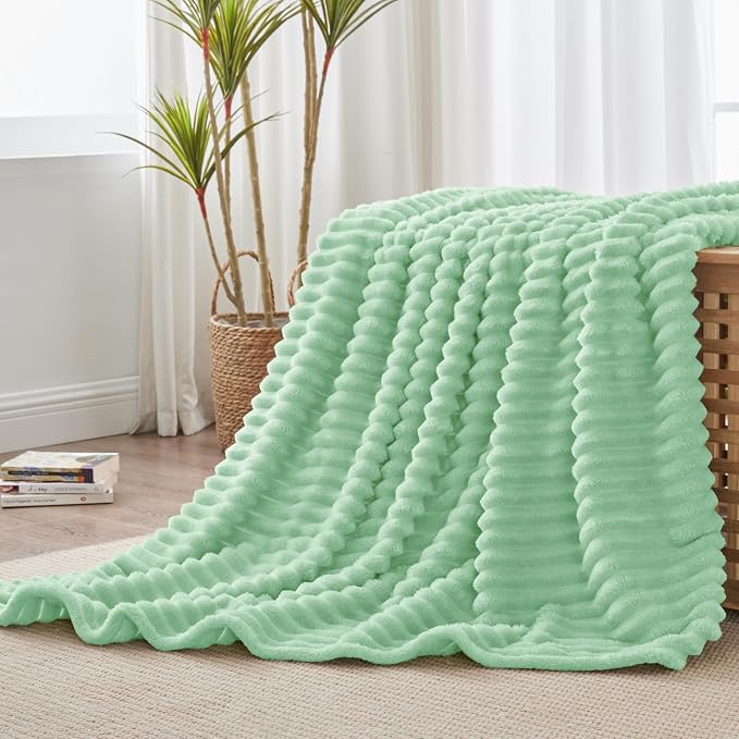 BEDELITE Ribbed Fleece Throw Blanket - Image 7
