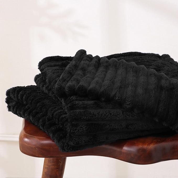 Black Fleece Throw Blanket 60”×80” - Image 3