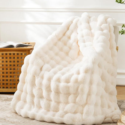 BENVWE Faux Fur Throw Blanket for Couch Bed by BENVWE