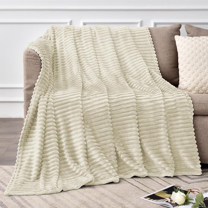 BEDELITE 3D Ribbed Jacquard Beige Fleece Twin Blanket - Image 2