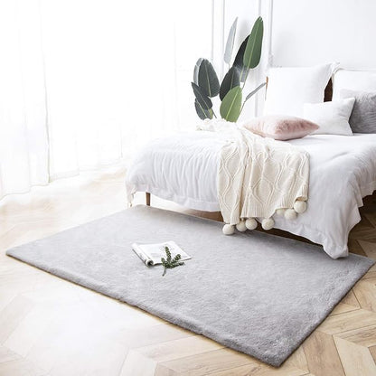 Ashler Faux Fur Rug, Ultra Soft Faux Rabbit Fur, 4 x 6 Feet Rectangle, Machine - Image 3