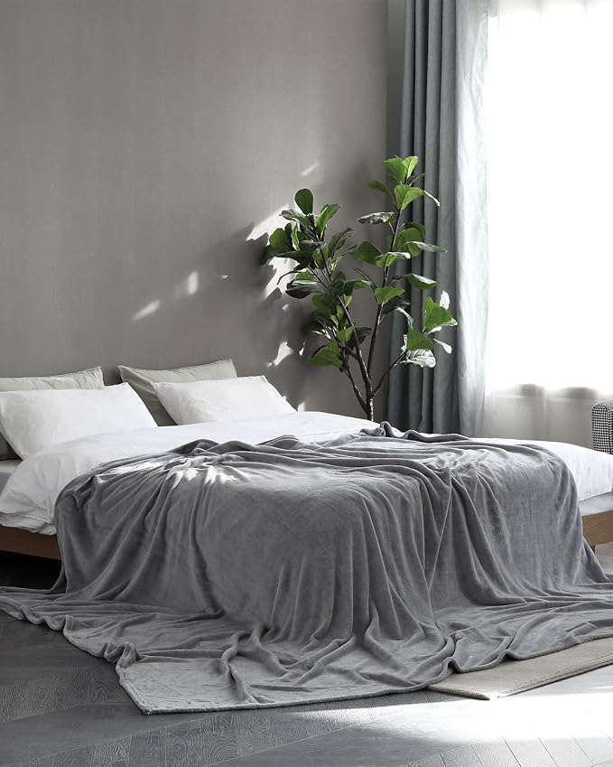 KMUSET Fleece Blanket Grey Queen Size Lightweight Cozy Plush Microfiber Solid - Image 3