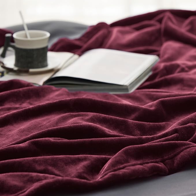 Bedsure GentleSoft Wine Red Fleece Blanket King Size - Image 4